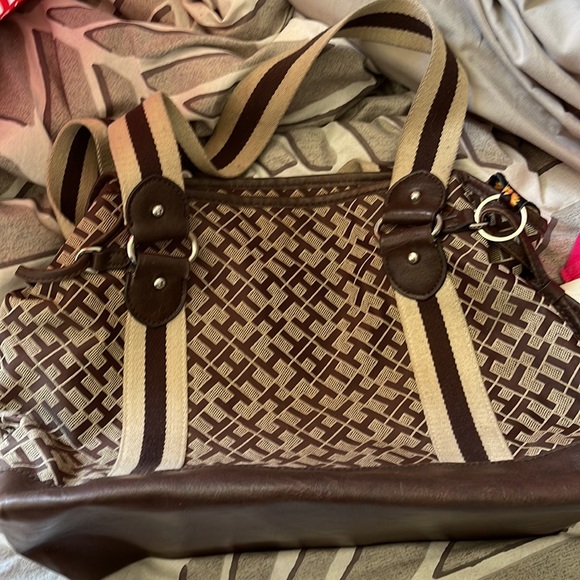 Tommy Hilfiger Shoulder Bag - Picture 2 of 2